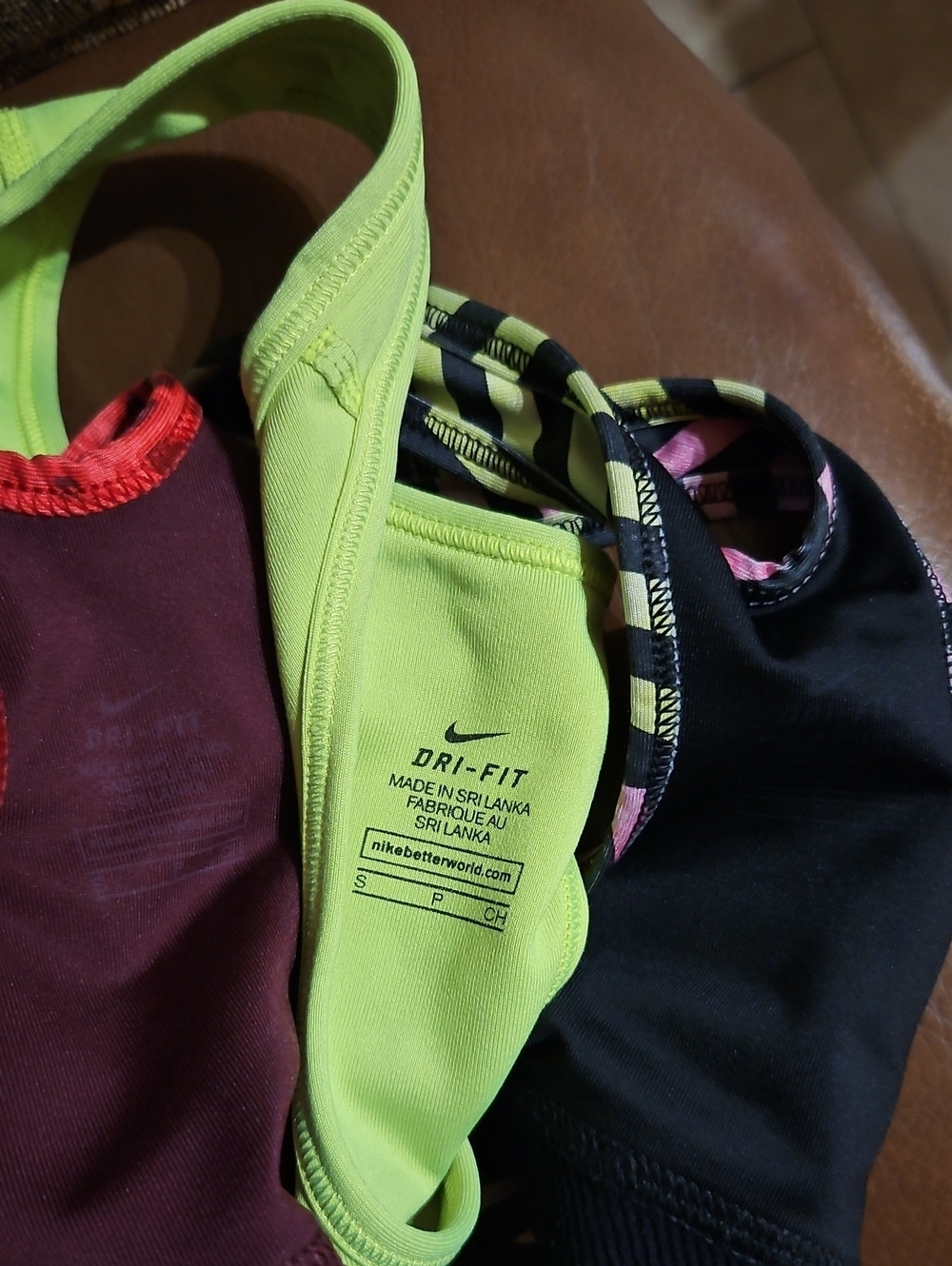 Lot Of 3 Nike Dri-Fit Swoosh Logo Racerback Wirefree Sports Bras Green Pink Red - Picture 3 of 4